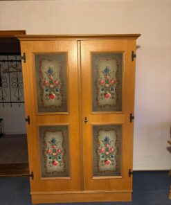 Voglauer Schrank