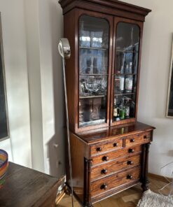 Vitrinenschrank mahagoni