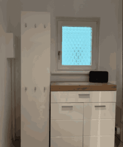 Schuhschrank mit Garderobe