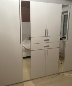 Kleiderschrank