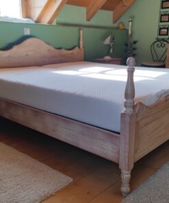 Komplettes Schlafzimmer-Set aus massivem Echtholz