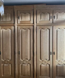 Kleiderschrank