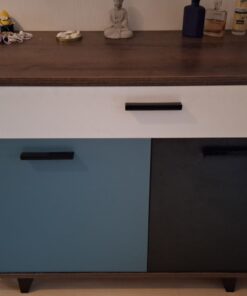 Flurschrank und Kommode mit Spiegel