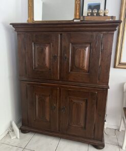 MASSIVER SCHRANK ANTIK GEBRAUCHT (NUSSBAUM)