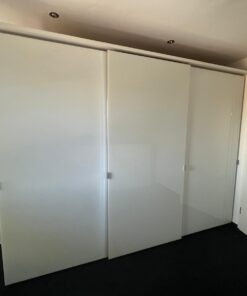 Kleiderschrank