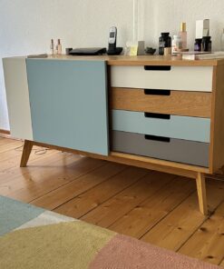 Sideboard in schöner Farbkombination