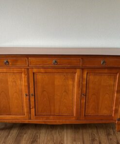 Italienische Stilmöbel: 1 großes Sideboard (B 180 cm, T 50 cm, H 100 cm)