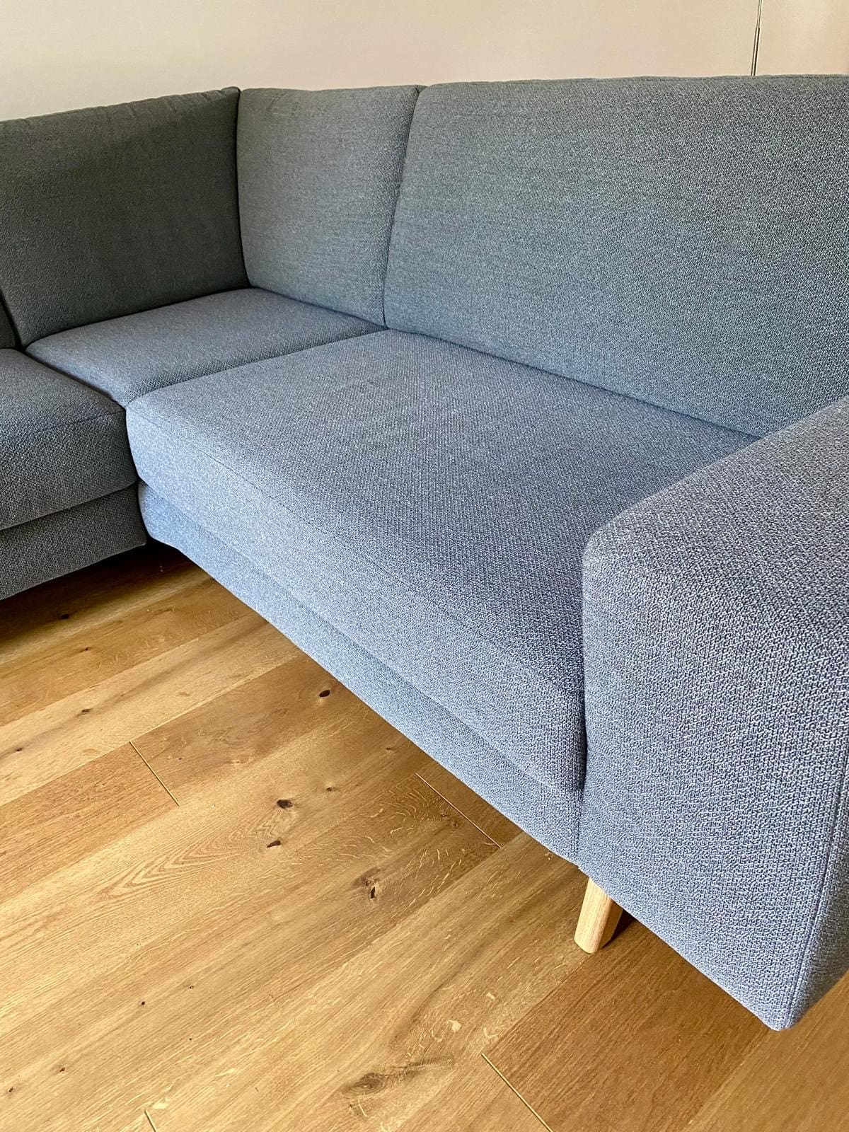 Sofa1.jpg