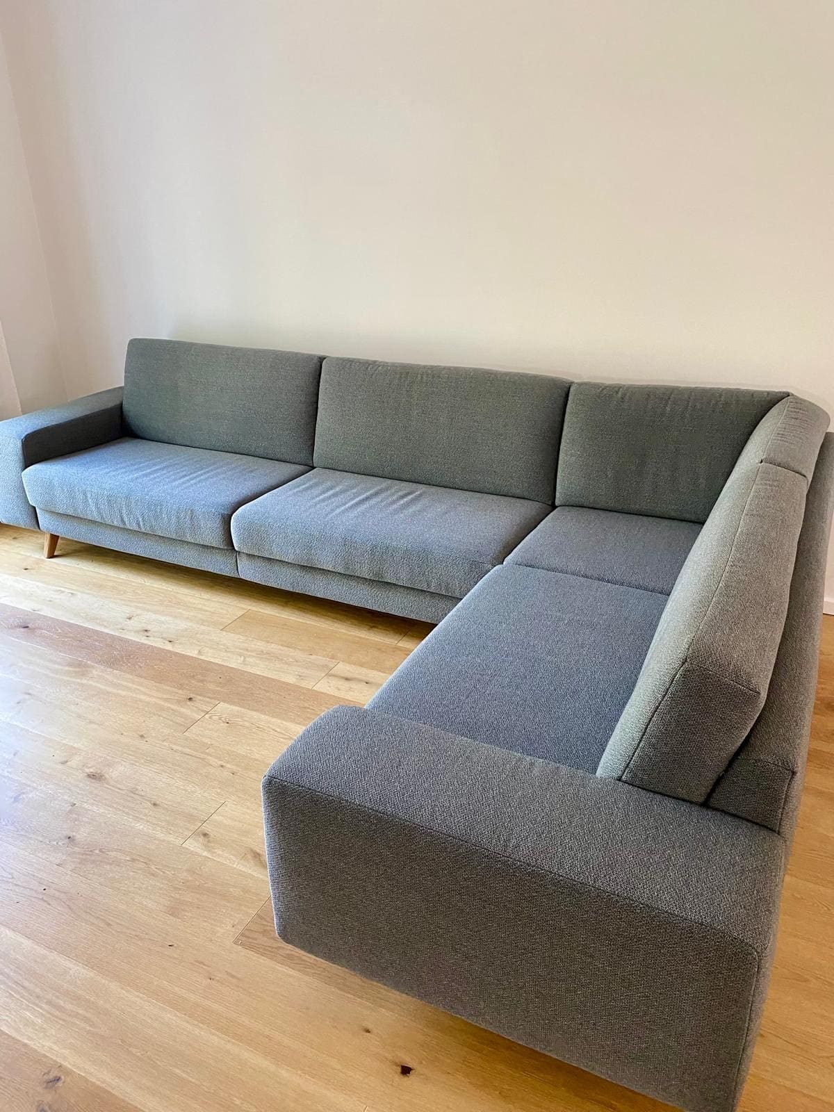 Sofa4.jpg