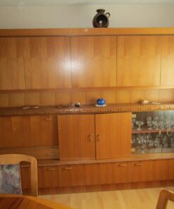 Wohnzimmerschrank