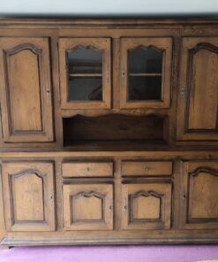 Wohnzimmerschrank