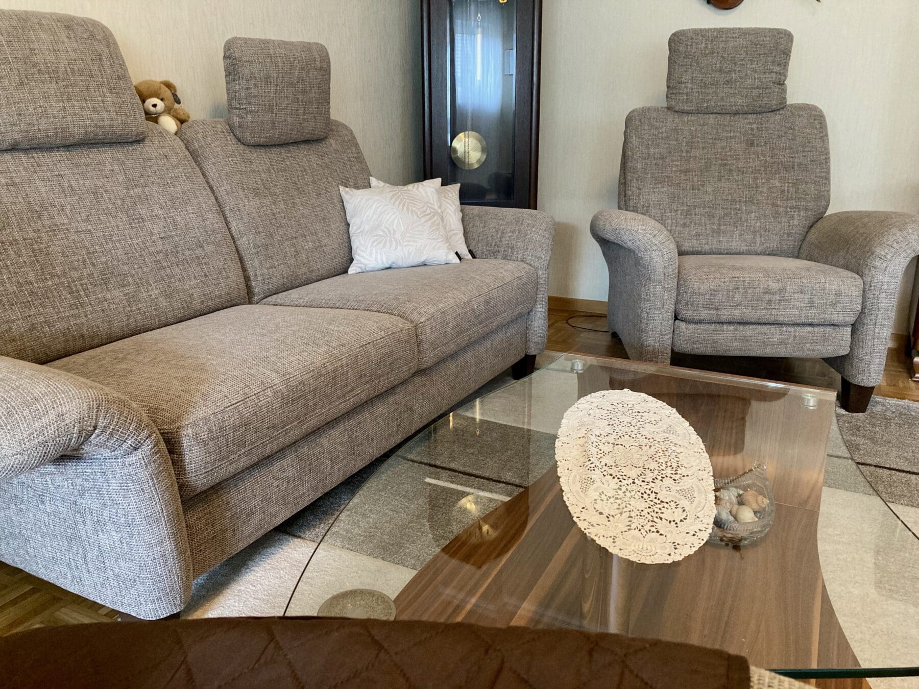 Couch-Tisch-TV-Sessel-485-scaled-1.jpeg