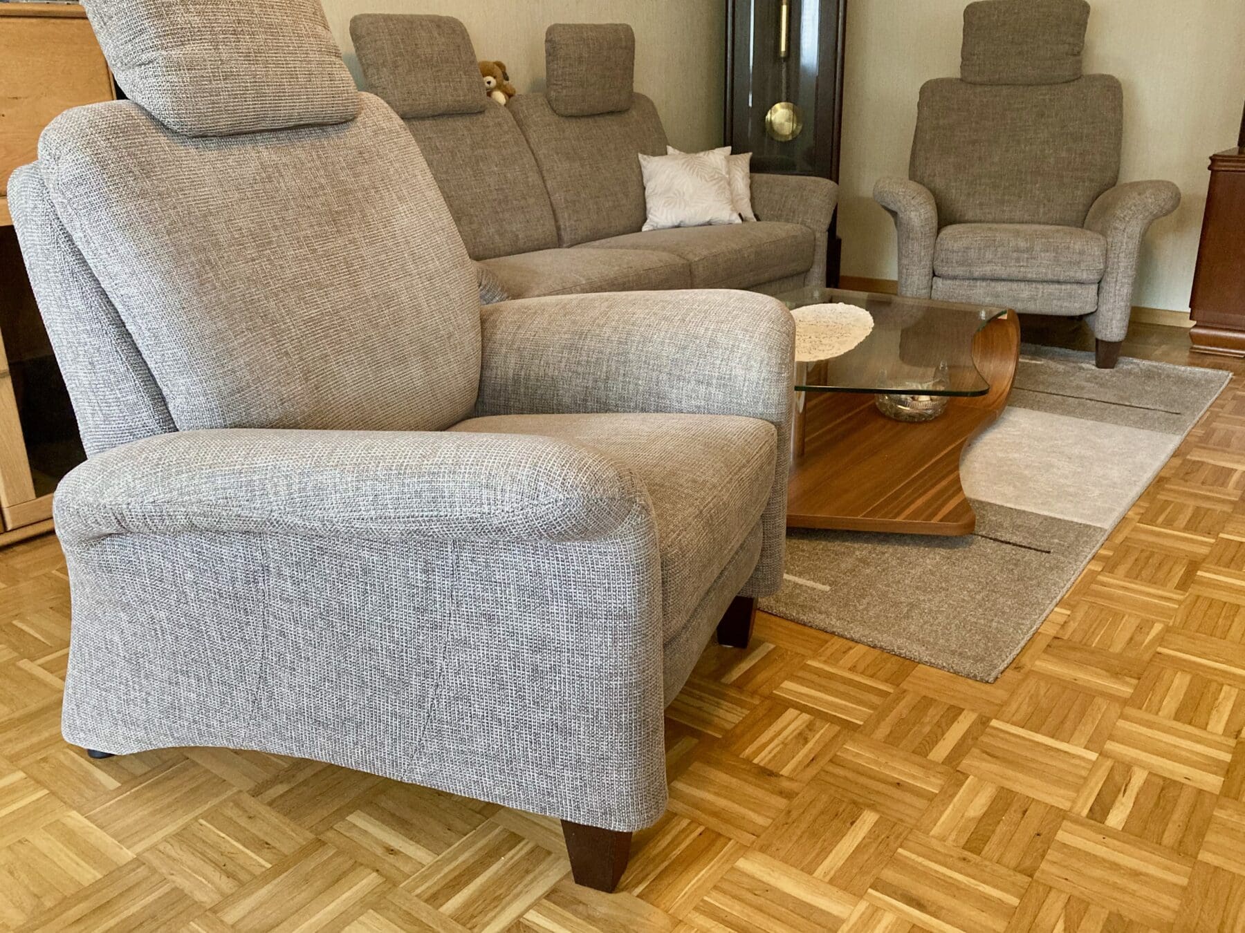 Couch-Tisch-TV-Sessel-488-scaled-1.jpeg