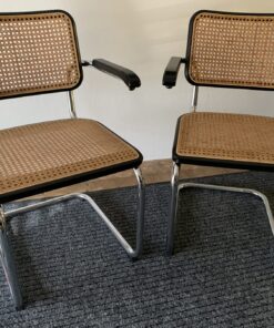 2 Thonet Freischwinger S 64