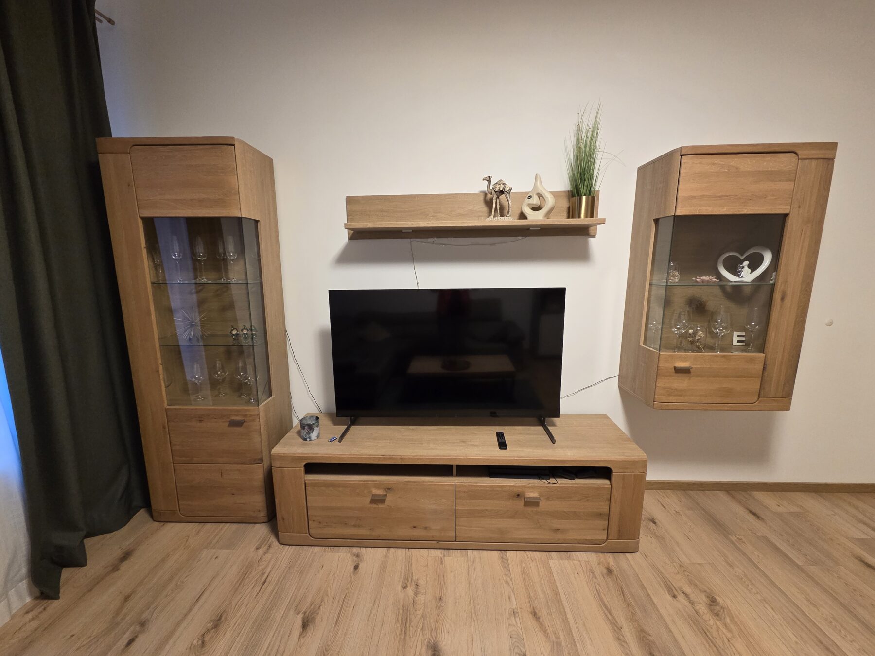 Wohnwand-komplett-scaled-1.jpg