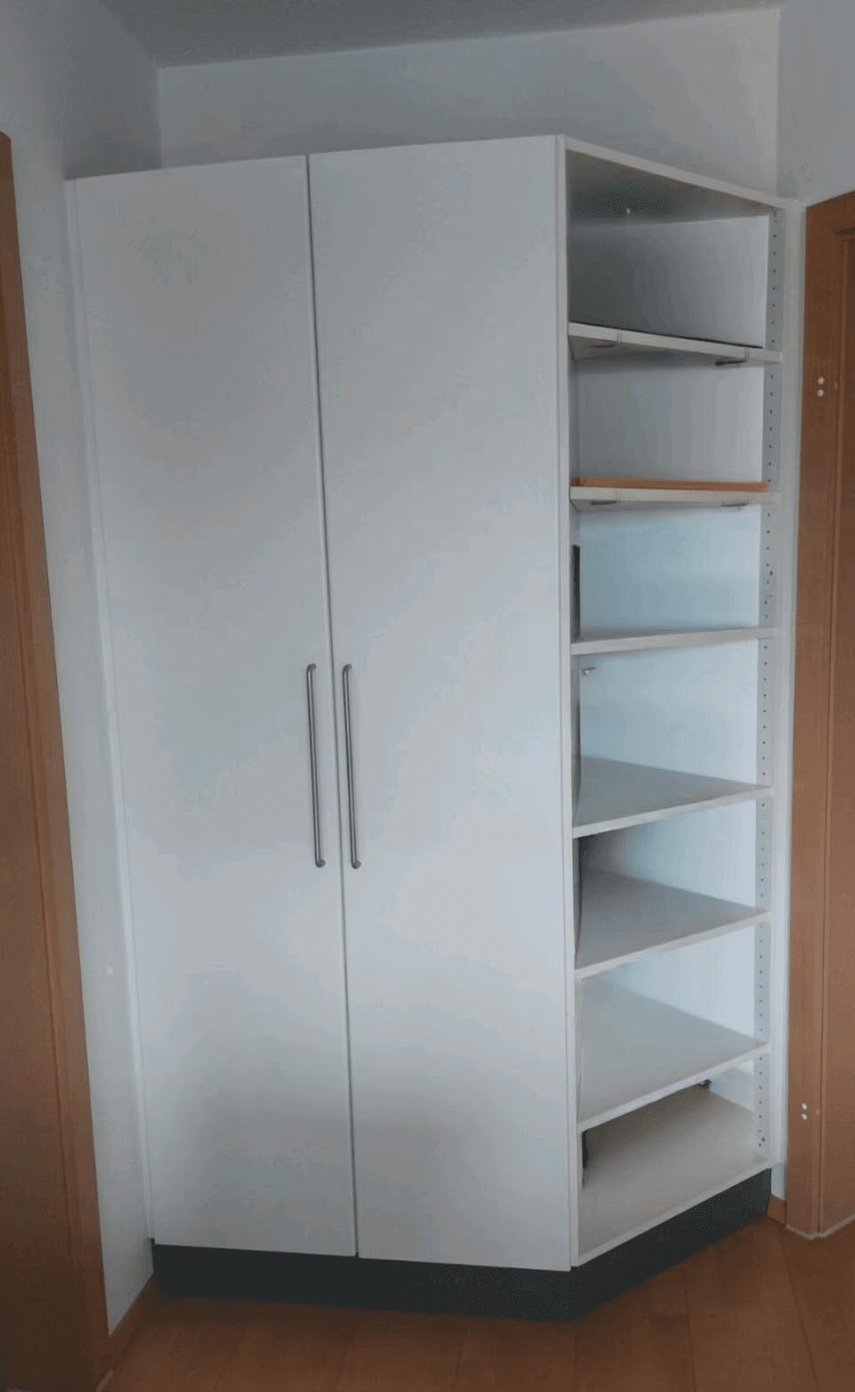 Wohnzimmerschrank-2.jpg