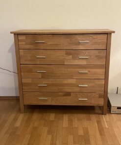 Zwei Eichenholzkommoden