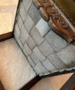 Zwei identische Stühle, Gestell, Eiche, Bezug, echtes Leder